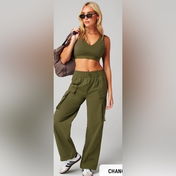 Fabletics Pants - Fabletics Heights Cargo Pant Utility Green Size S NWT